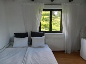 OPG Rose Hip Hill ekološko imanje