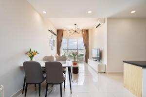 City Centre 3 Bedroom Apartment District 10