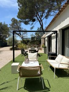 Villas Superbe maison avec jacuzzi : photos des chambres