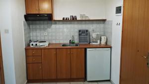 Efrosini Hotel Apartments & Studios