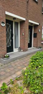 Huis bij het water in uitstekend fiets-, vis- en vaargebied