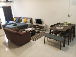 Core Soho Suit Kip Sentral Kotawarisan Family Studio Near KLIA & KLIA2