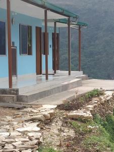 ᴛʀɪꜱʜᴀᴋᴛɪ ᴀᴜʀᴀ