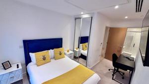 Posh 2 Bedroom Apartment with Gym