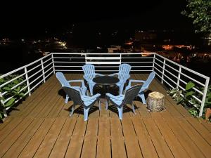 逸居&海音#200平方海景别墅#小樽步行街浪漫街附近#春季夏季秋季可停放3台车#冬季可停放1台车#冬季前往请务必驾驶四驱车