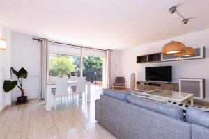 Cambrils Molí - Jardín i piscina