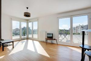 Spacious apartment with terrace - 4BR 8P - Pantin