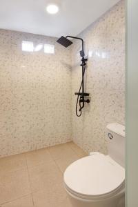 Luh Adi Villa 2, Modern Balinese Wooden house close to Uluwatu and some beaches