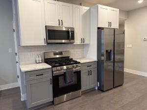 Modern 2BR 2BA Apartment with rooftop in Brewerytown