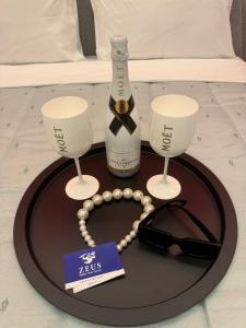 Artemis Patision Suite by Zeus Suites