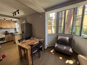 Sunny hill Apartment