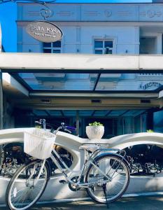 Hotel Bela Kuka - White House