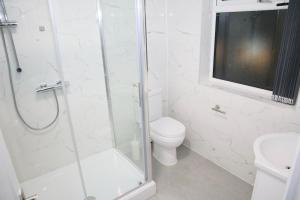 5BDR Spacious En-suite Accomodation