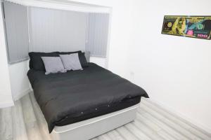 5BDR Spacious En-suite Accomodation