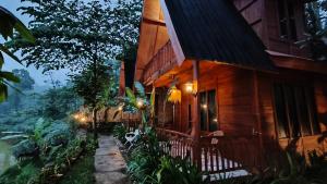 Villa Hening Senja Borobudur