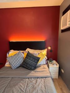 Stylish Urban in Central Location with 500Mbps WiFi and Private Parking