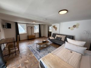 Vetera Sayn - Historisch wohnen, modern genießen auf 2 Etagen