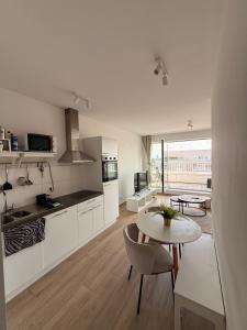 Séjour lumineux avec Balcon