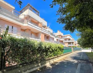 VENUS APARTMENT - Charming Holiday Home with Patio - Nettuno Santa Barbara