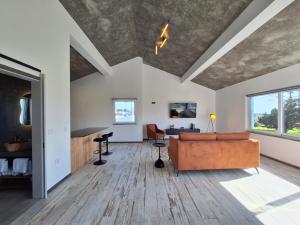 Central Lava 27 Apartment