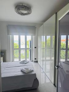 R&G House - Appartamento moderno vicino alla metropolitana - Modern apartment close to the metro