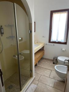 The Square Rooms and Suites img23