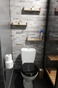 Appartements LE KLEBER au choix VUE SUR PARC ou RUE simplicite d'acces, charme et confort garantis : photos des chambres