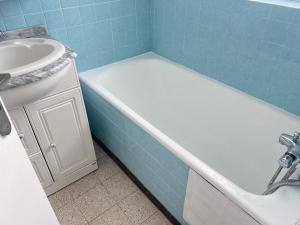 Maisons de vacances Les Sylphides - Villa de charme a Merlimont-Plage - 4 personnes : photos des chambres