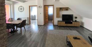Apartment Cedar Zagreb Airport - Velika Gorica