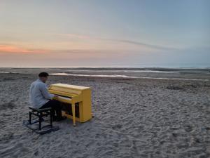 Petite cour privée - à 1minute à pied de la plage