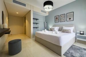 The Groundlight 1BDR Mangroovy Free Beach & Pool