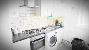 Canary wharf cottage