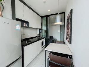 The base central Pattay CD