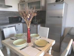Appartement Cosy Saintes-Maries Clim & Parking