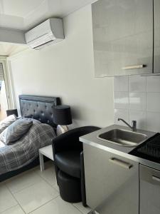 Naturiste Cap dAgde Héliopolis F 4