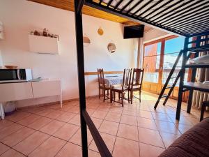 Studio au pied des pistes avec vue imprenable sur la station