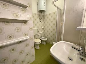 Studio with balcony and pool