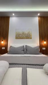 Golden Sun Apartments