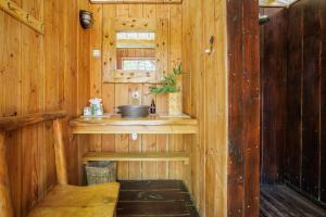 Tentes de luxe Chrysalide : photos des chambres
