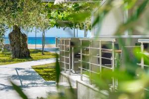 Olivento Beach Front Suites