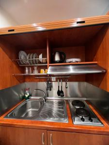 Andriotis Rooms & Houses