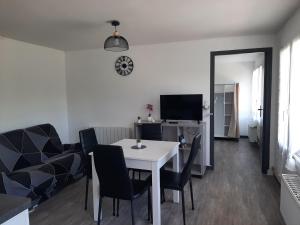 Appartements Appartement T1 bis proche centre ville : photos des chambres