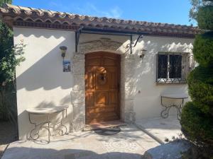 Villas Sublime villa climatisee avec piscine vue mer et collines : photos des chambres