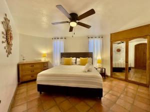 Puerto Nuevo Surf Casita del Arte 1BR with pool