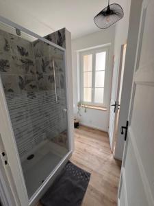 Appartements Appartement avec grande cour : photos des chambres