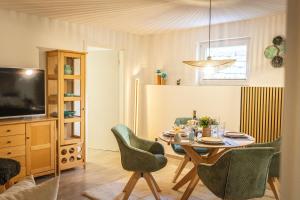 wolke 7, ruhige Lage mit Bergblick, Garten, 65 qm