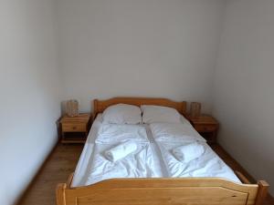 Domek letniskowy z plażą i pomostem