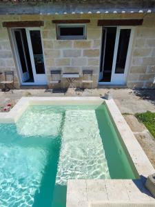 Maisons de vacances Jolie villa avec piscine dans le St emilionnais : photos des chambres