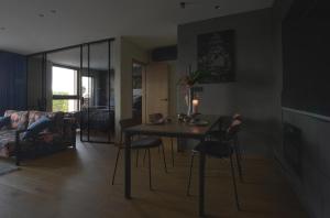 Jaukus ir stilingas butas prie Jono kalnelio