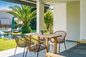 Rafaelo Pool Side Villas